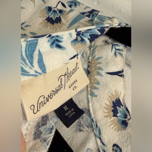 Universal Thread Ruffle Sleeve Dress - Picture 2 of 3